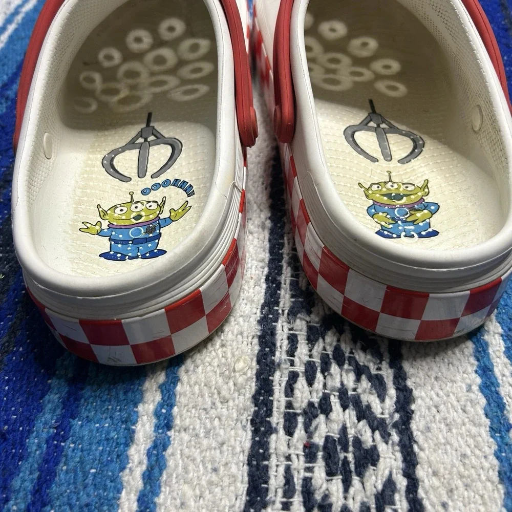 Crocs Disney Toy Story Pizza Planet Clog Shoes Mens 9 Womens 11 Red White Pixar